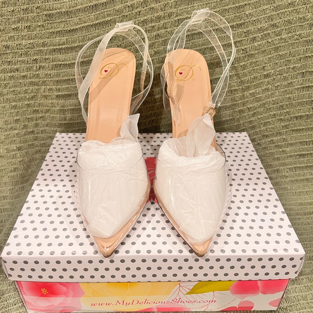 Clear Strap Pumps (NUDE)
